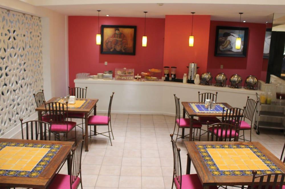 Hotel Real Azteca Boulevard 莱昂 外观 照片