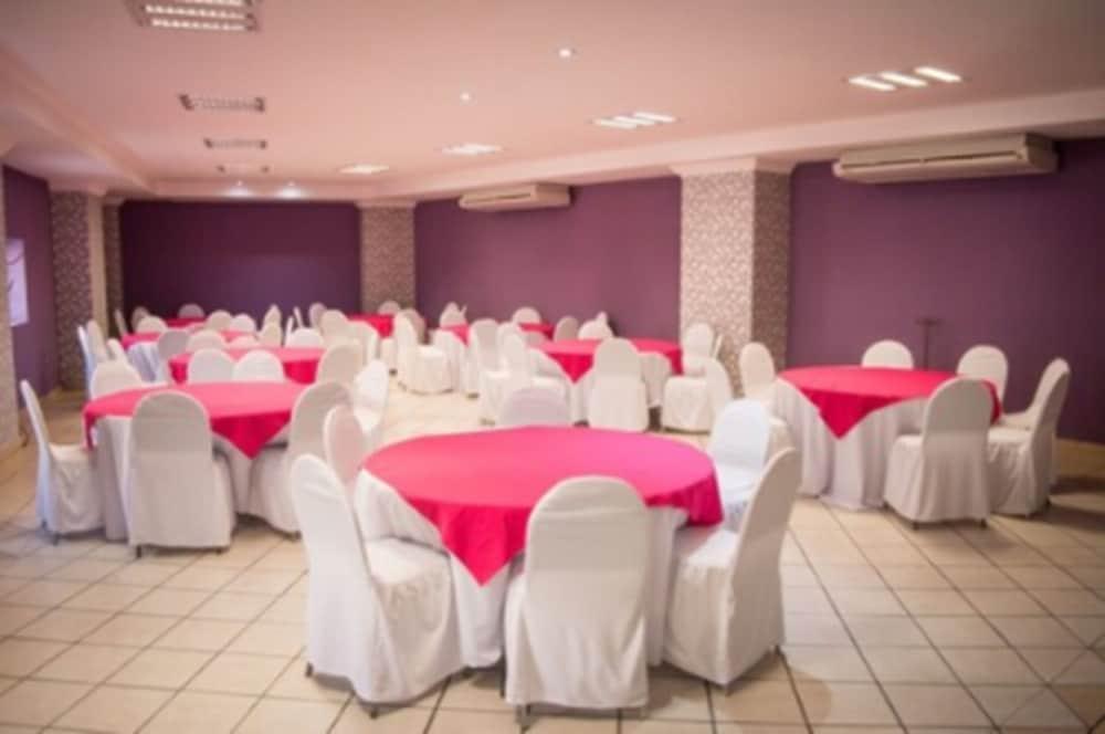 Hotel Real Azteca Boulevard 莱昂 外观 照片