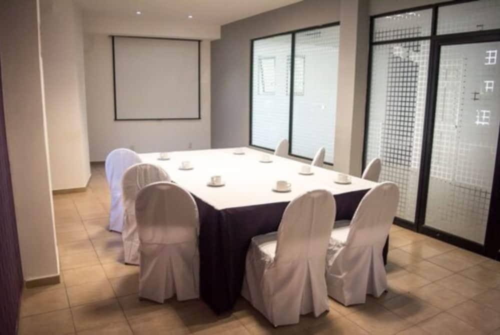 Hotel Real Azteca Boulevard 莱昂 外观 照片